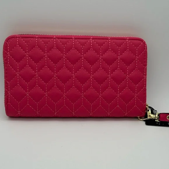 NWT Vera New York Quilted Zip-Around Wallet – Hot Pink with Gold Accents - Picture 2 of 7